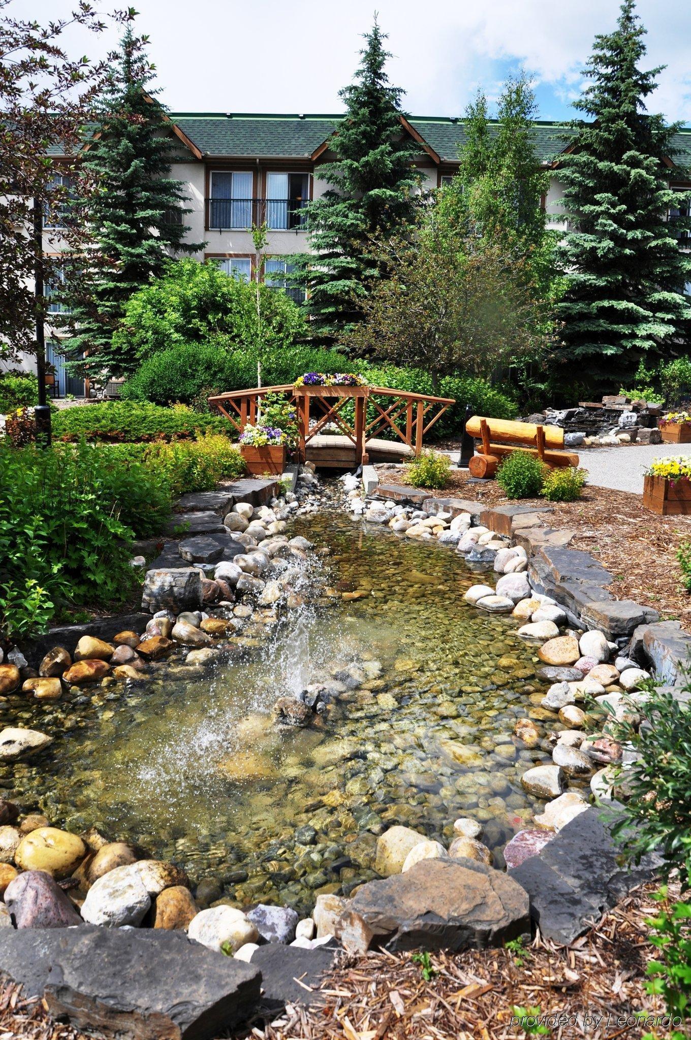 Coast Canmore Hotel & Conference Centre מראה חיצוני תמונה